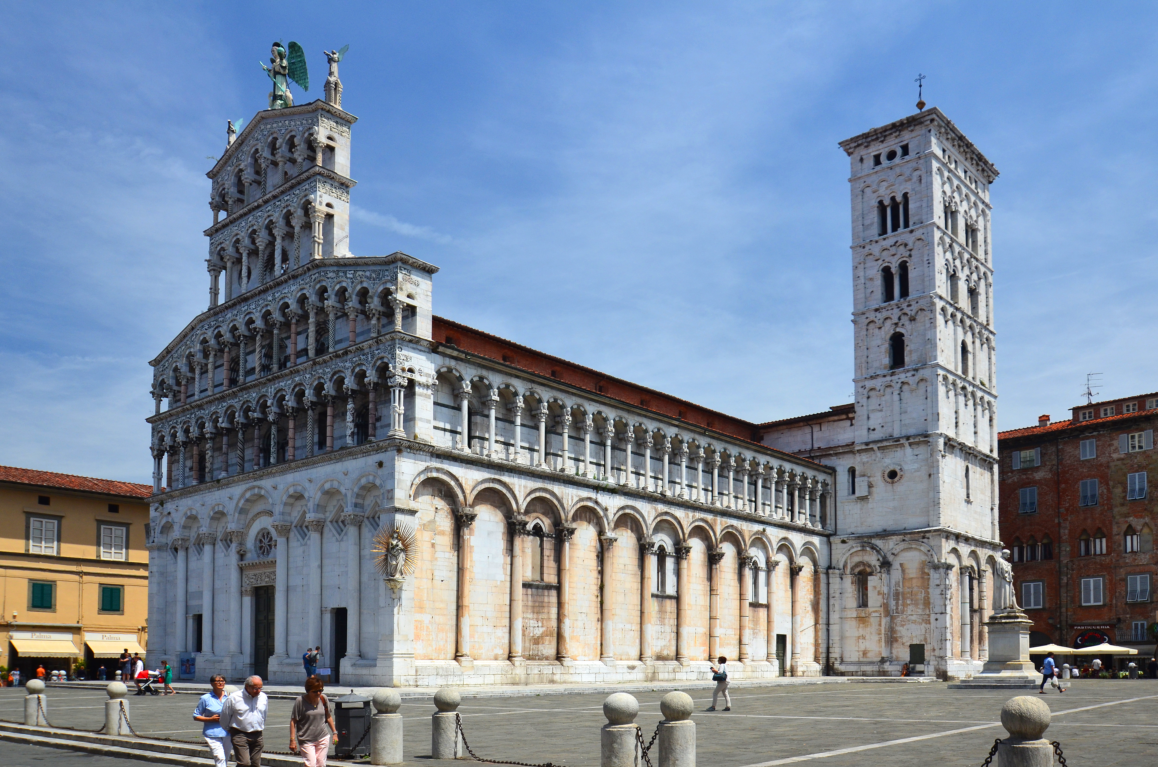 Read more about the article An Unexpected Day in Tuscany – Lucca, Italy